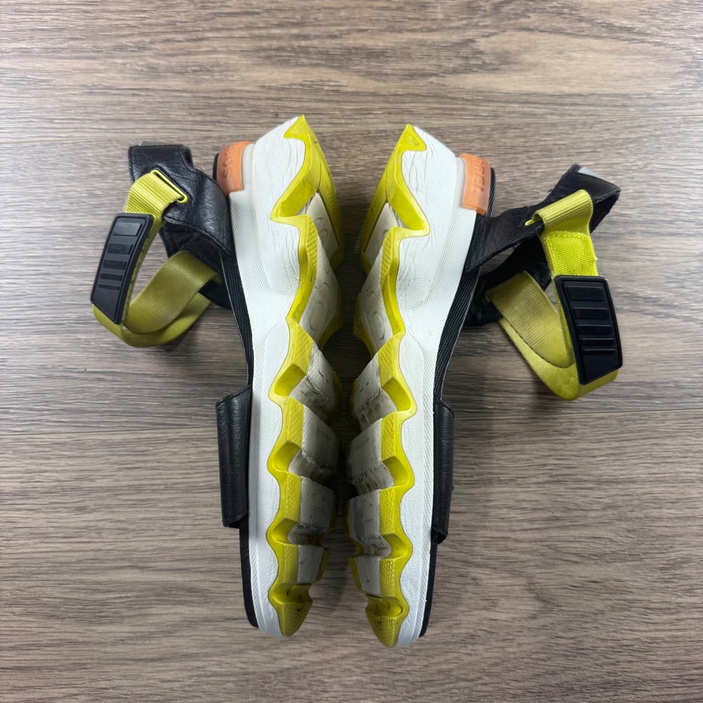 Sorel Kinetic Impact Y-Strap Standal Black/Yellow/White Size 9.5 Womens Outdoor - Picture 8 of 16